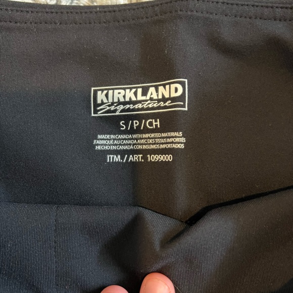 Kirkland capris - Picture 4 of 4